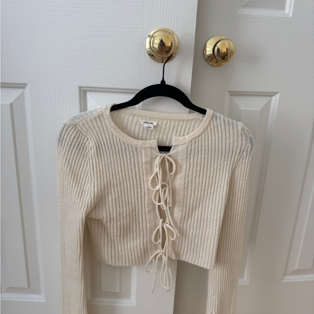 Cream Ribbed Lace-Up Crop Sweater